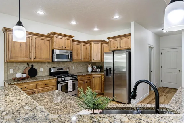 $927,900 | 2430 North Oconner Avenue, Meridian, ID 83646