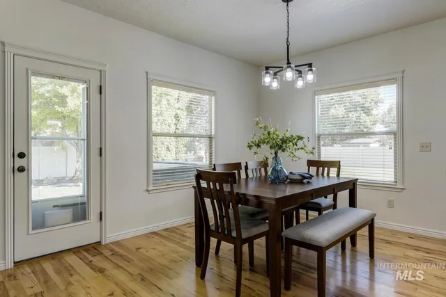 $927,900 | 2430 North Oconner Avenue, Meridian, ID 83646