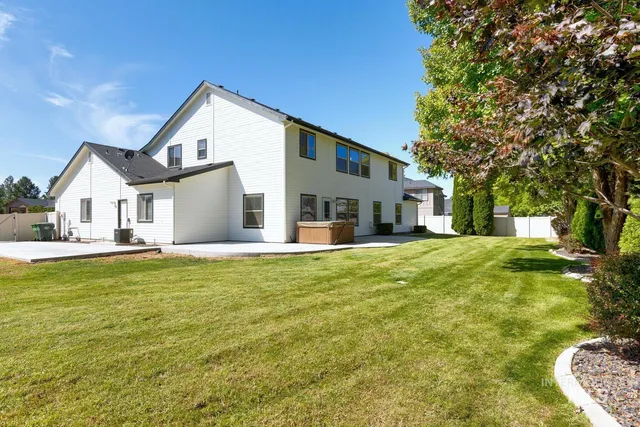 $927,900 | 2430 North Oconner Avenue, Meridian, ID 83646