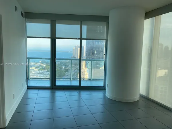 $5,200 | 888 Biscayne Boulevard, Unit 3001, Miami, FL 33132