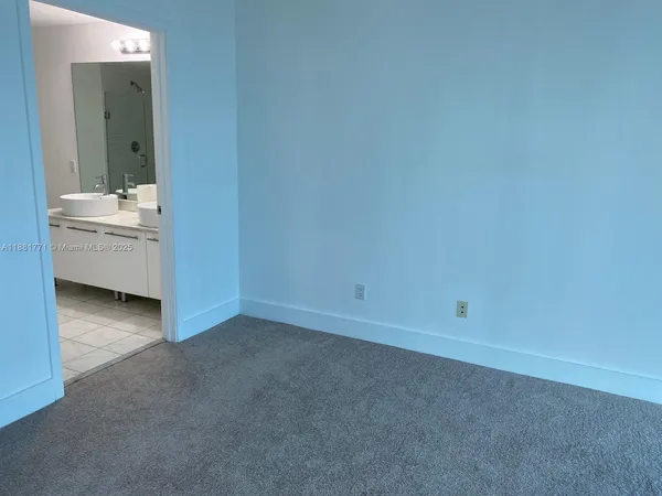 $5,200 | 888 Biscayne Boulevard, Unit 3001, Miami, FL 33132
