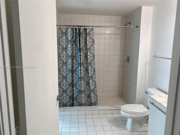 $5,200 | 888 Biscayne Boulevard, Unit 3001, Miami, FL 33132