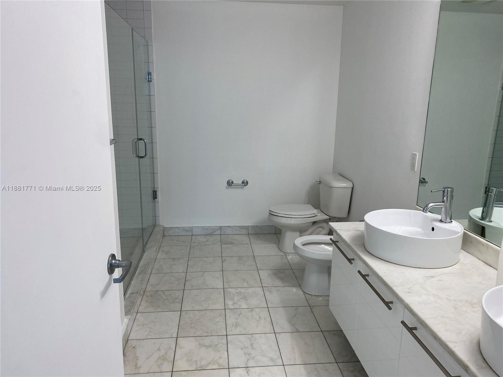 888 Biscayne Boulevard, Unit 3001 Miami, FL 33132 - Photo 21 of 34