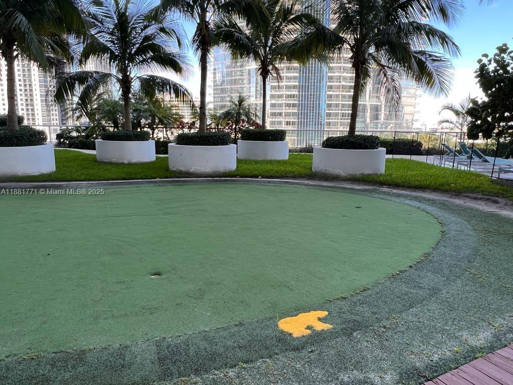 888 Biscayne Boulevard, Unit 3001 Miami, FL 33132 - Photo 31 of 34