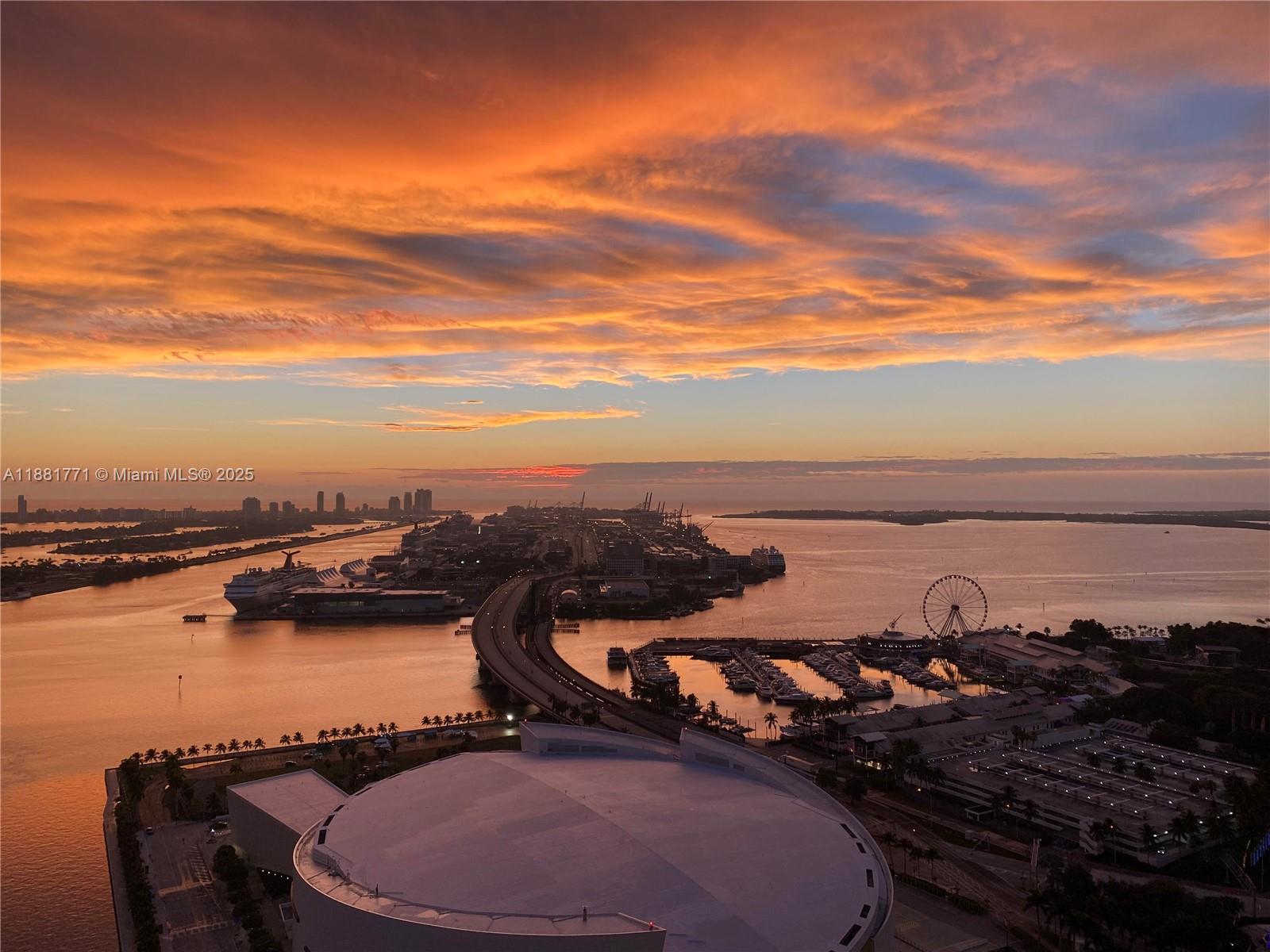 888 Biscayne Boulevard, Unit 3001 Miami, FL 33132 - Photo 34 of 34