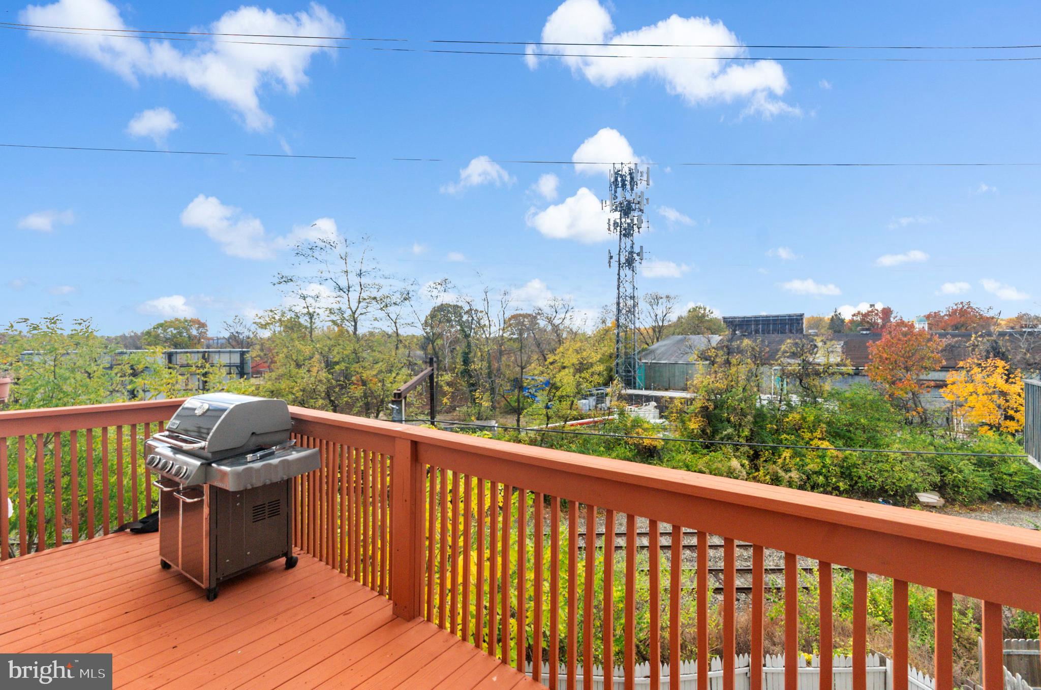 3304 Conrad Street Philadelphia, PA 19129 - Photo 15 of 47 2nd Floor - Deck