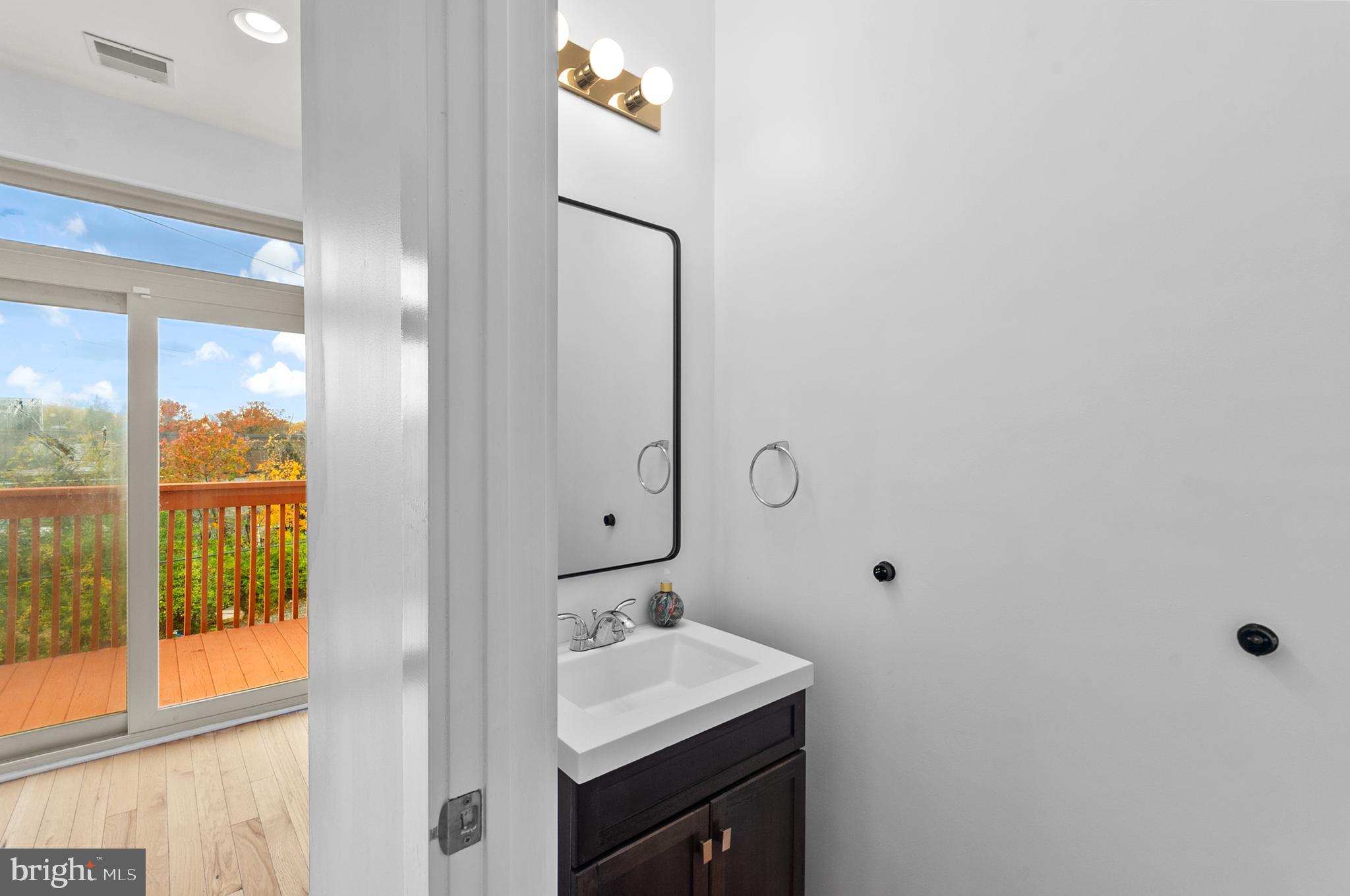 3304 Conrad Street Philadelphia, PA 19129 - Photo 23 of 47 2nd Floor - Powder Room