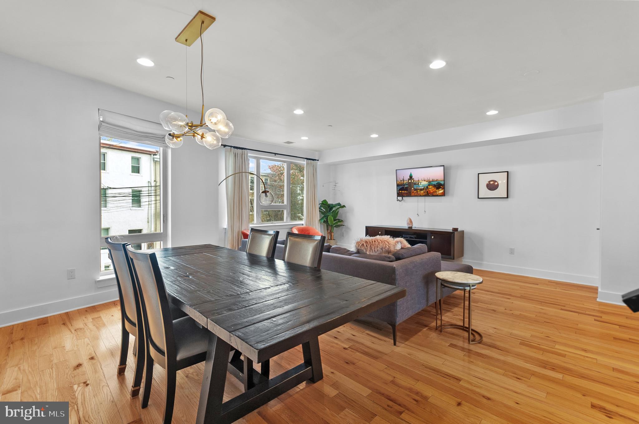 3304 Conrad Street Philadelphia, PA 19129 - Photo 29 of 47 2nd Floor - Living/Dining Room