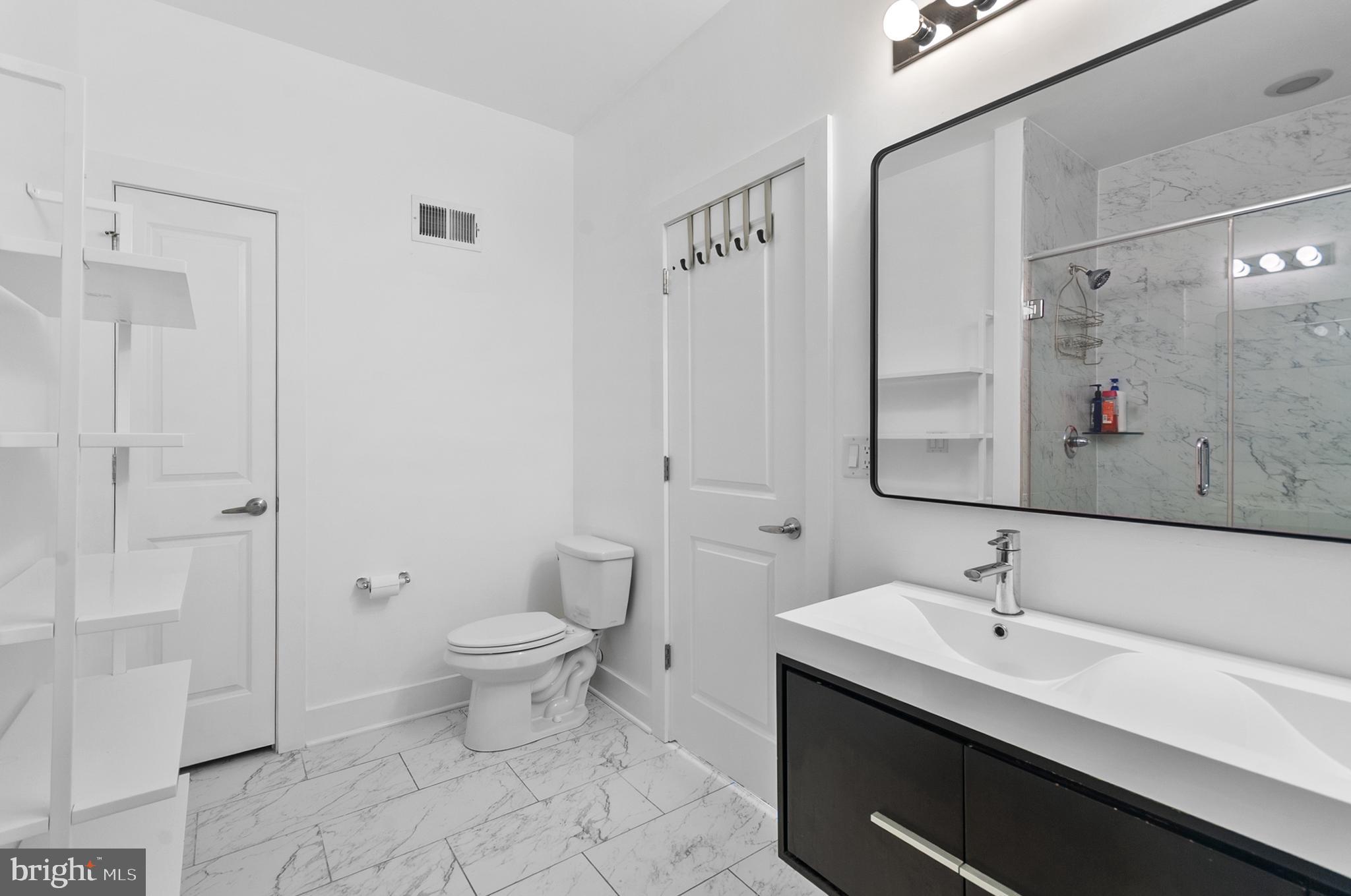 3304 Conrad Street Philadelphia, PA 19129 - Photo 36 of 47 3rd Floor - En Suite Master Bathroom