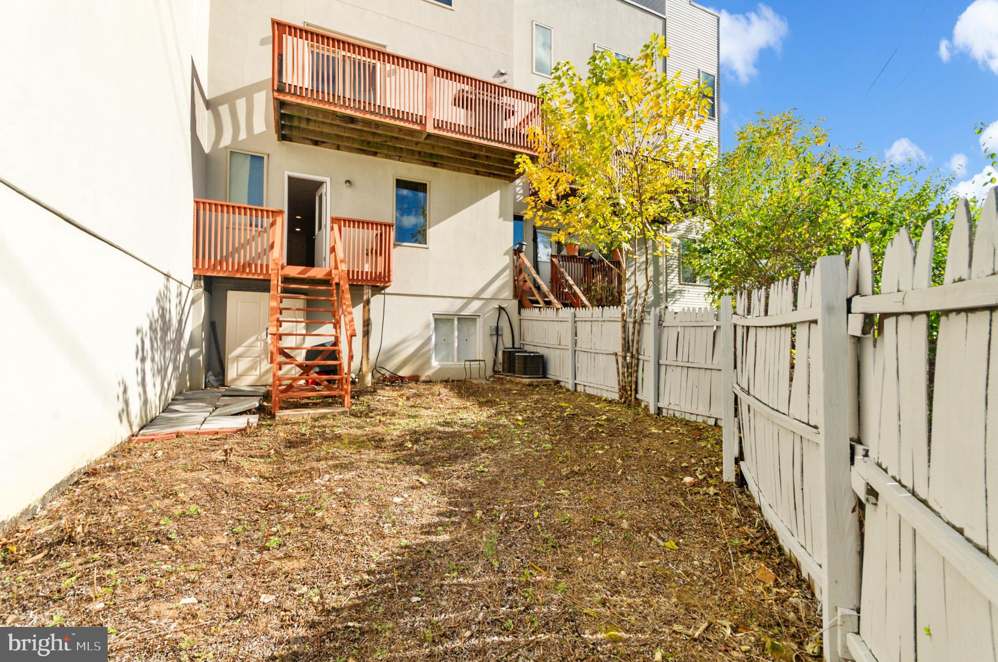 3304 Conrad Street Philadelphia, PA 19129 - Photo 10 of 47 Yard