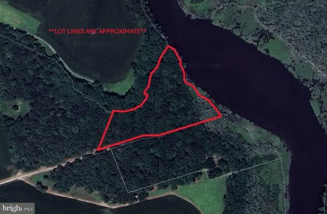 a view of a outdoor space