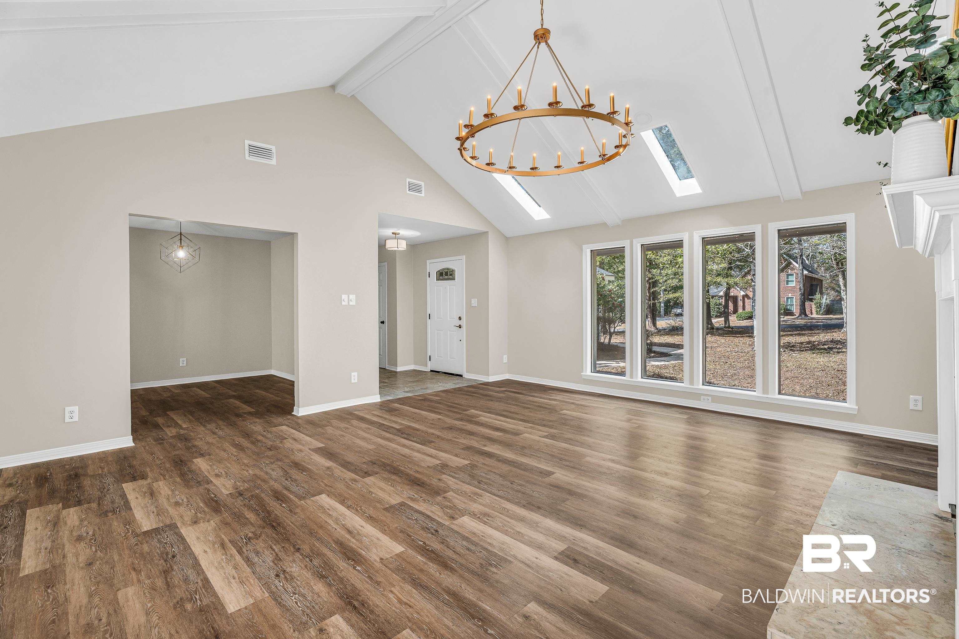 613 Oak Ridge Court West Daphne, AL 36526 - Photo 6 of 35 Living Room