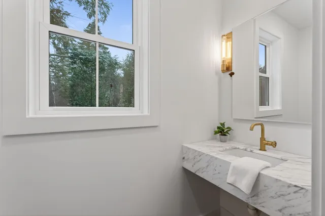 $1,775,000 | 20 Parker Way, Falmouth, ME 04105