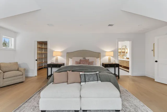 $1,775,000 | 20 Parker Way, Falmouth, ME 04105