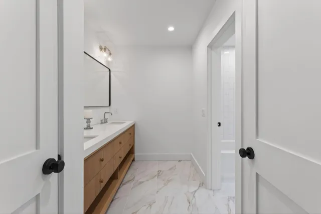 $1,775,000 | 20 Parker Way, Falmouth, ME 04105