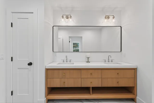 $1,775,000 | 20 Parker Way, Falmouth, ME 04105