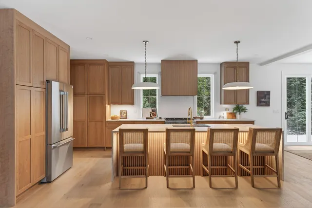 $1,775,000 | 20 Parker Way, Falmouth, ME 04105