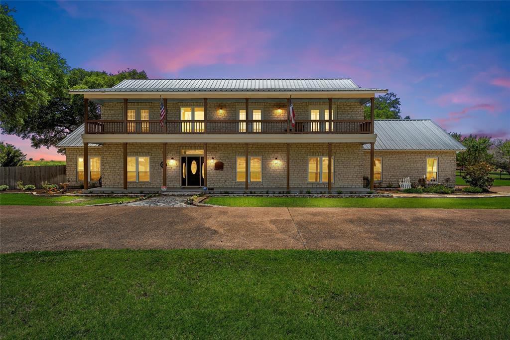 1010 Chapman Road Crawford, TX 76638 - Photo 5 of 40