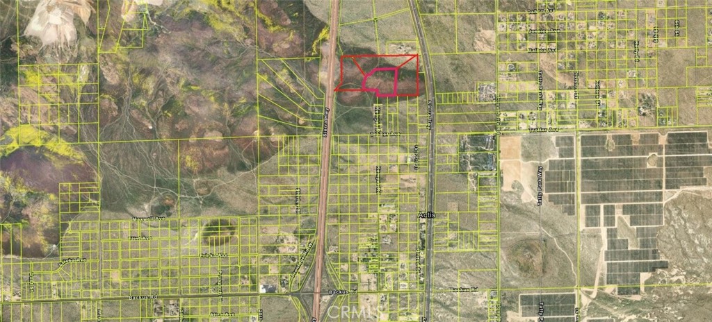 10600 Kemper Road Mojave, CA 93501 - Photo 11 of 21 a bathroom with a shower