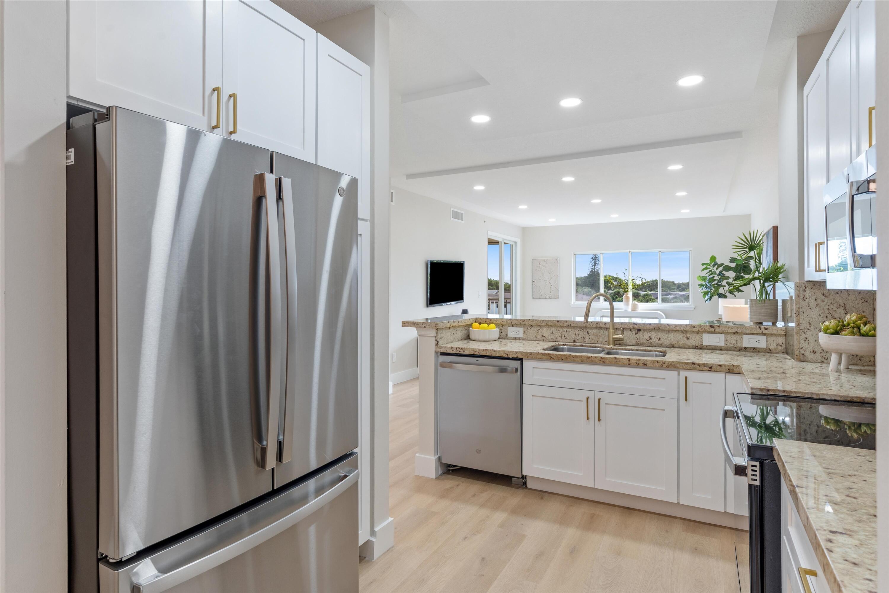 22715 Camino Del Mar, Unit 42 Boca Raton, FL 33433 - Photo 5 of 24 09-22715 Camino Del Mar #42 Boca Raton,