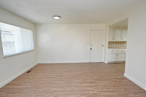 $445,000 | 1728 West Fremont Avenue, Fresno, CA 93711