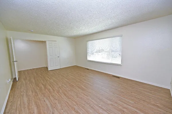 $445,000 | 1728 West Fremont Avenue, Fresno, CA 93711