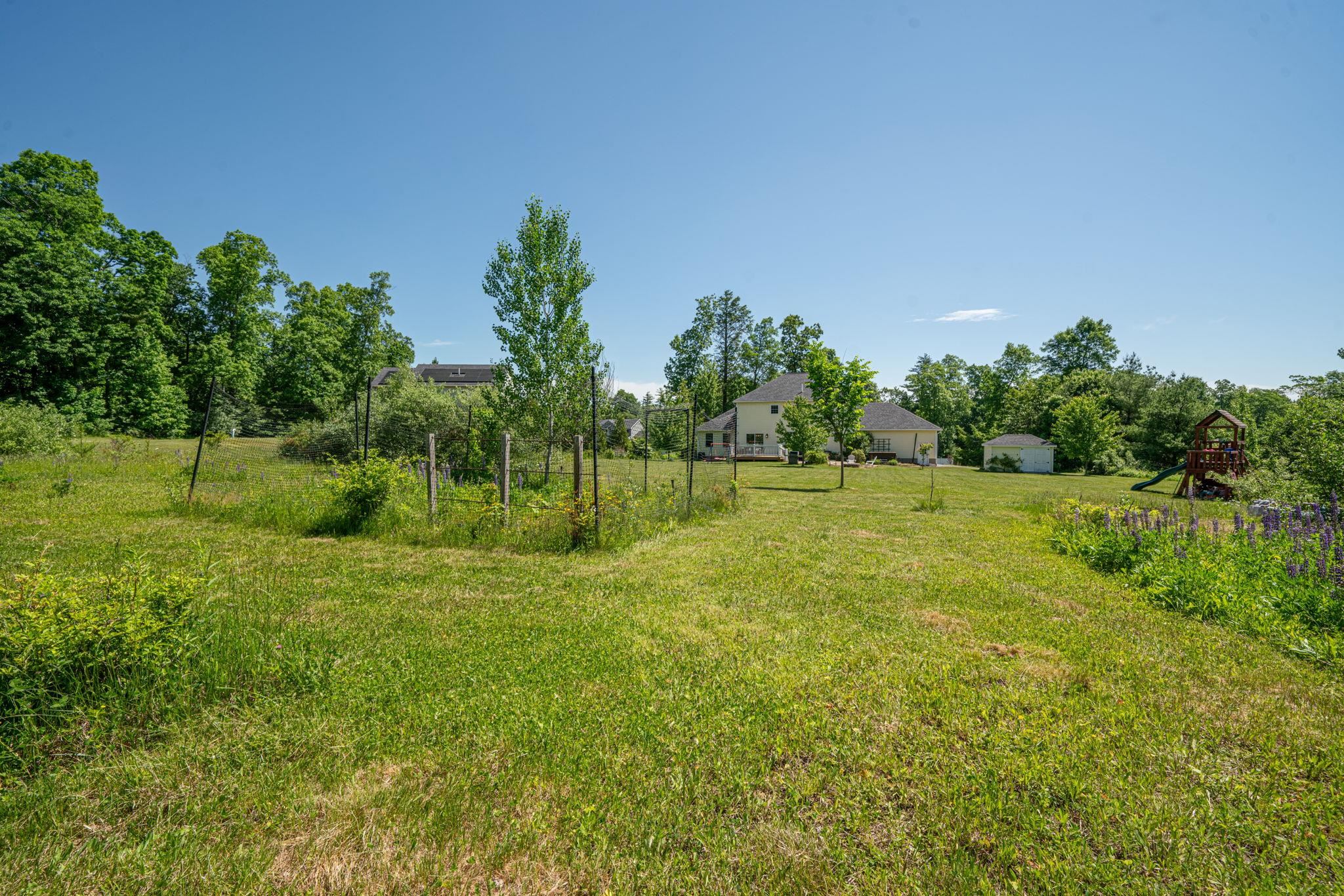 16 Lampton Drive Derry, NH 03038 - Photo 18 of 29