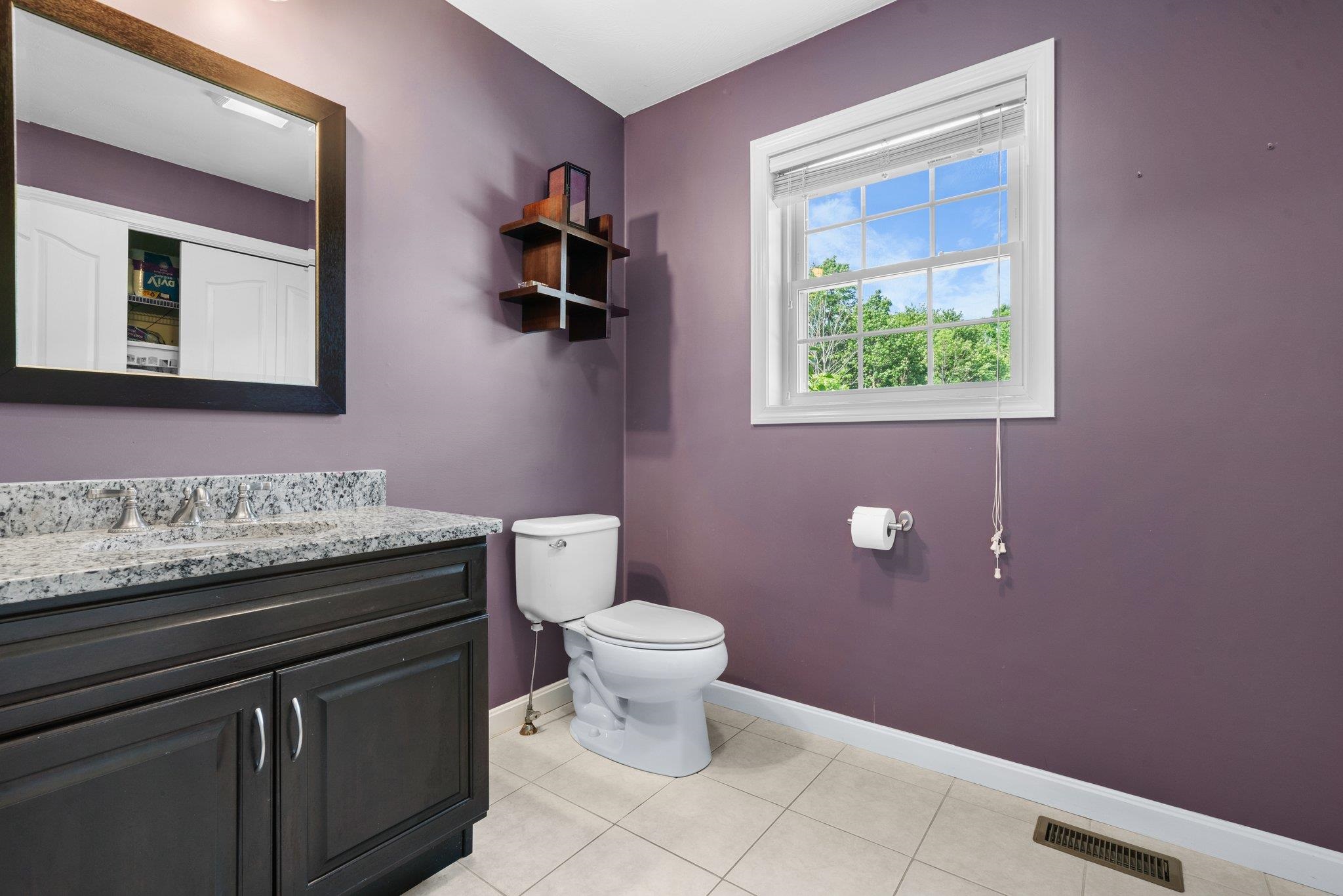 16 Lampton Drive Derry, NH 03038 - Photo 5 of 29