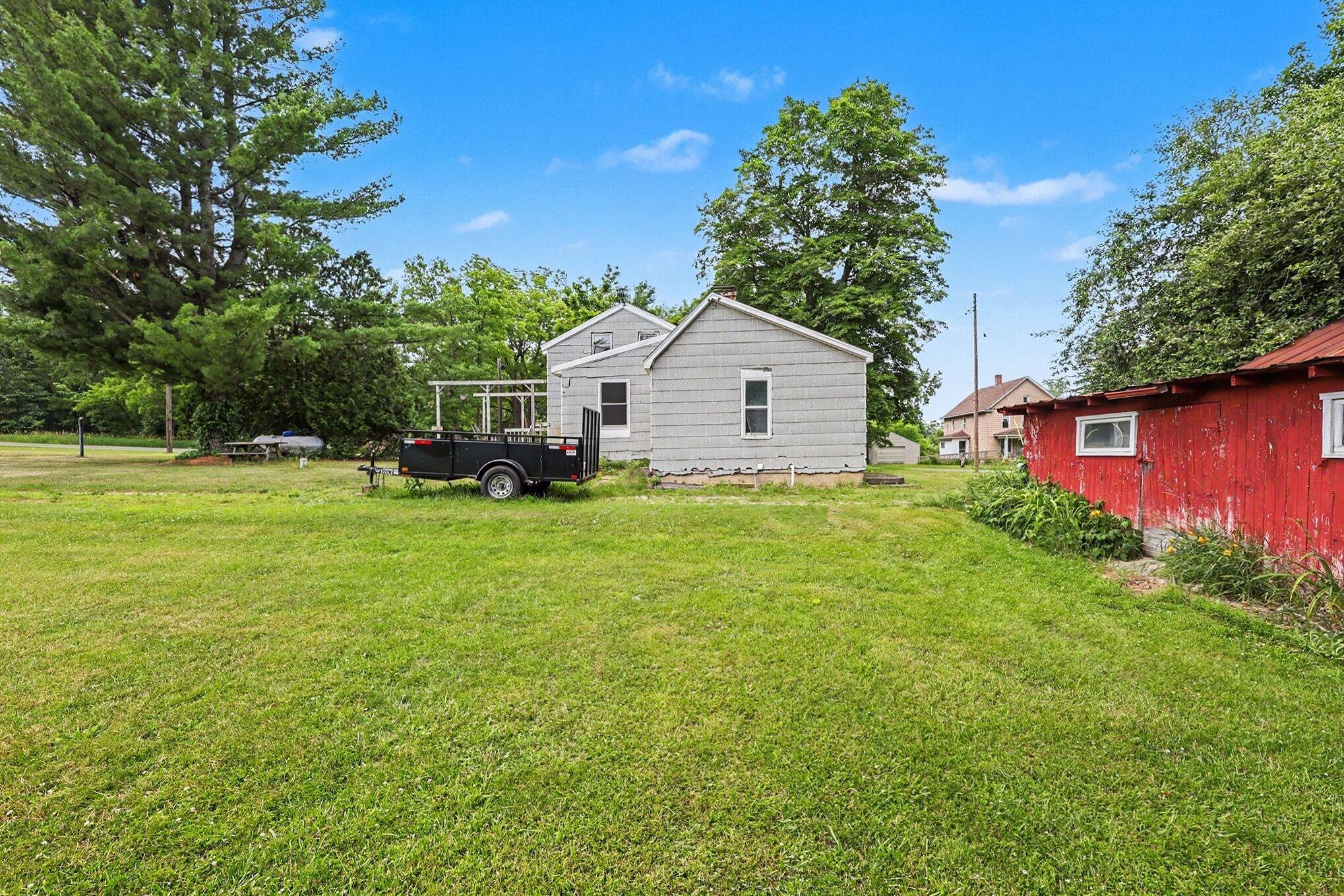 5901 Sharon Hollow Road Manchester, MI 48158 - Photo 4 of 21 006_file_6021