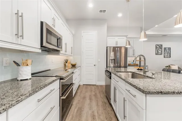 $449,000 | 6464 Southwest 77th Street, Gainesville, FL 32608