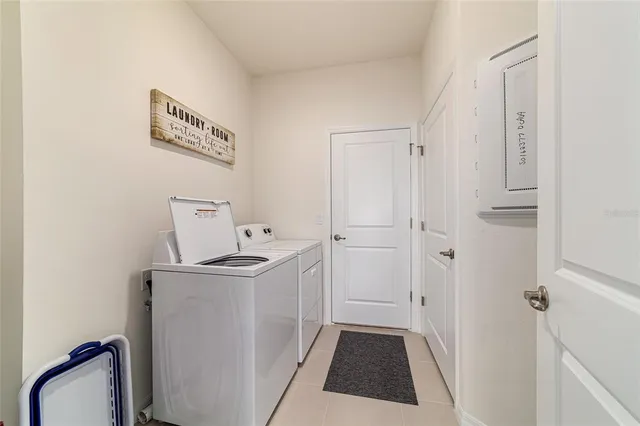 a view of an empty room with a yard