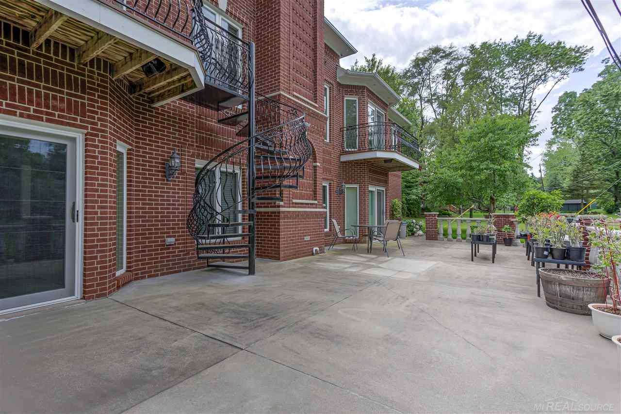 58 Kalhaven Road Rochester Hills, MI 48307 - Photo 13 of 46