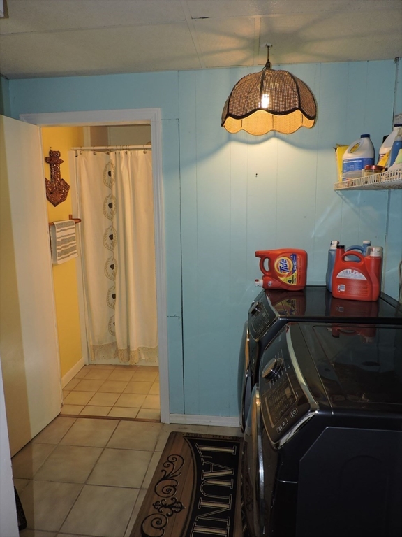 92 Lower Gore Road Webster, MA 01570 - Photo 33 of 42 a bathroom with a sink and a shower
