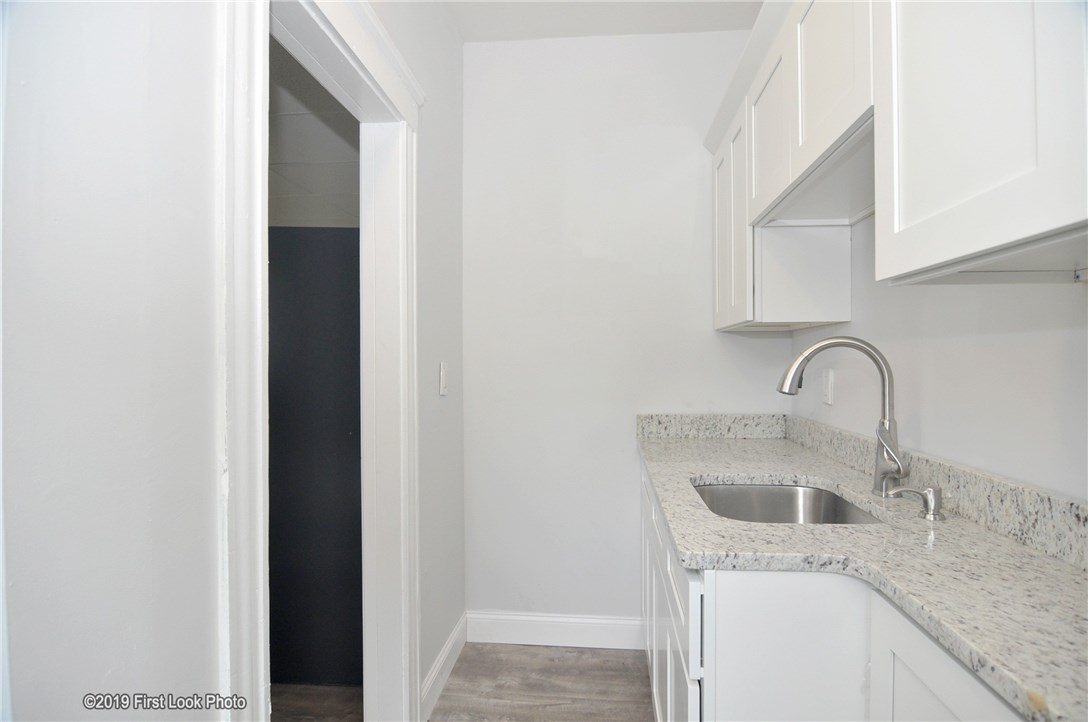 33 Robinson Street Woonsocket, RI 02895 - Photo 17 of 40