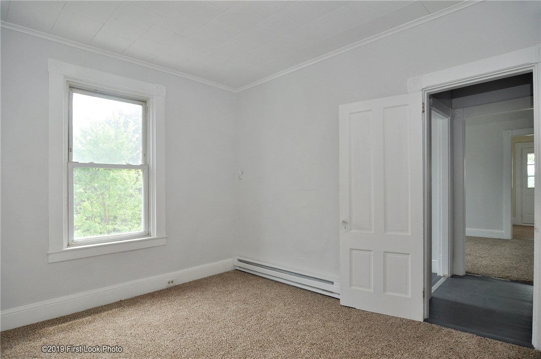 33 Robinson Street Woonsocket, RI 02895 - Photo 18 of 40