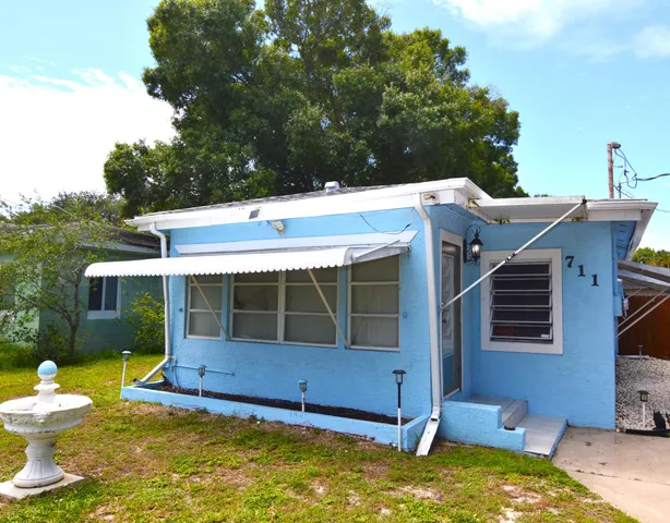 $210,000 | 711 Cedar Place, Fort Pierce, FL 34950