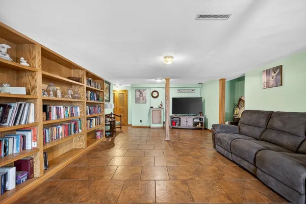 $379,900 | 4653 Lindbloom Lane, Cherry Valley, IL 61016