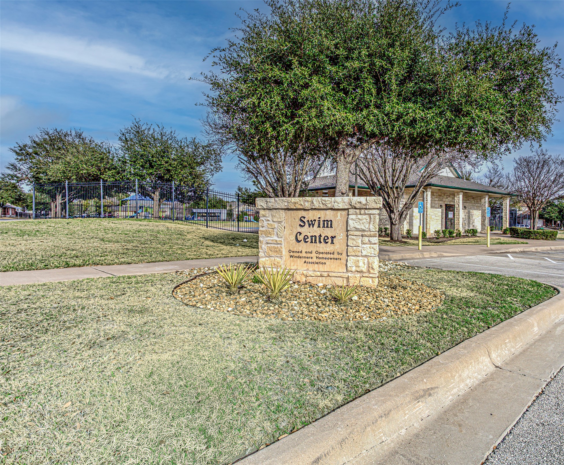 17838 Loch Linnhe Loop Pflugerville, TX 78660 - Photo 28 of 35 a view of a yard with plants