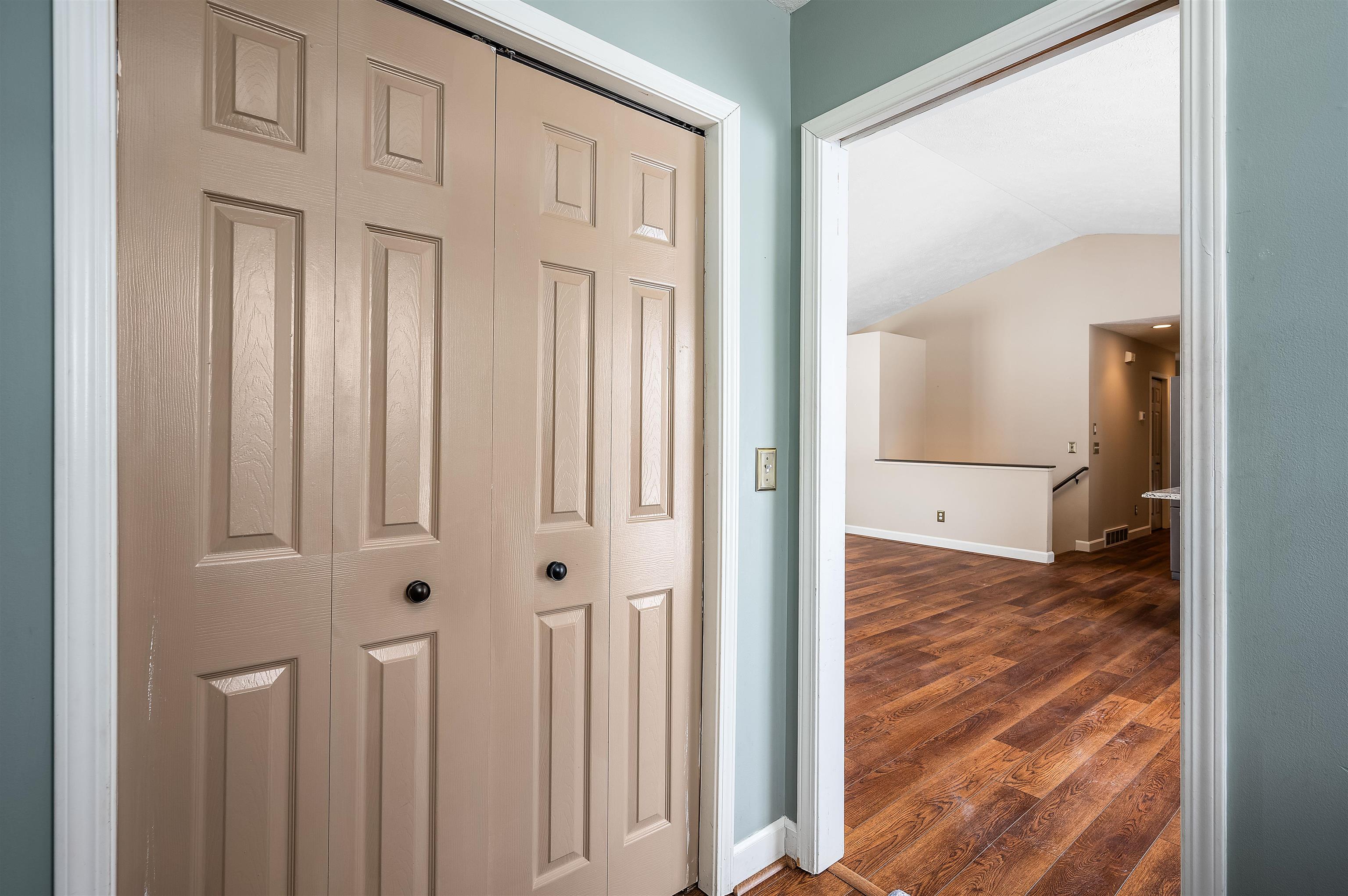 981 Napolean Way Traverse City, MI 49696 - Photo 24 of 34 1930942-8ee01c9b-0145-46cd-8cb8-6dd29554f910.JPG