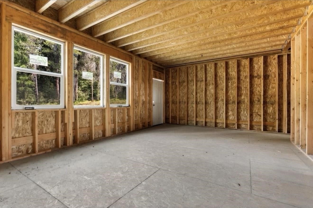 322 Triple D Lane Newport, WA 99156 - Photo 5 of 40