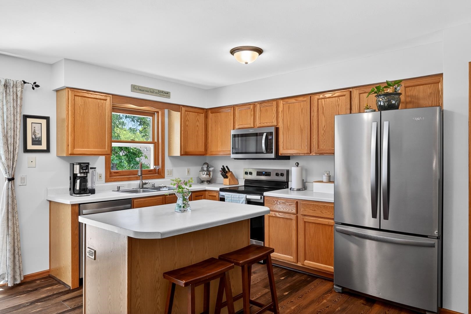 6217 Adobe Way Madison, WI 53719 - Photo 10 of 44