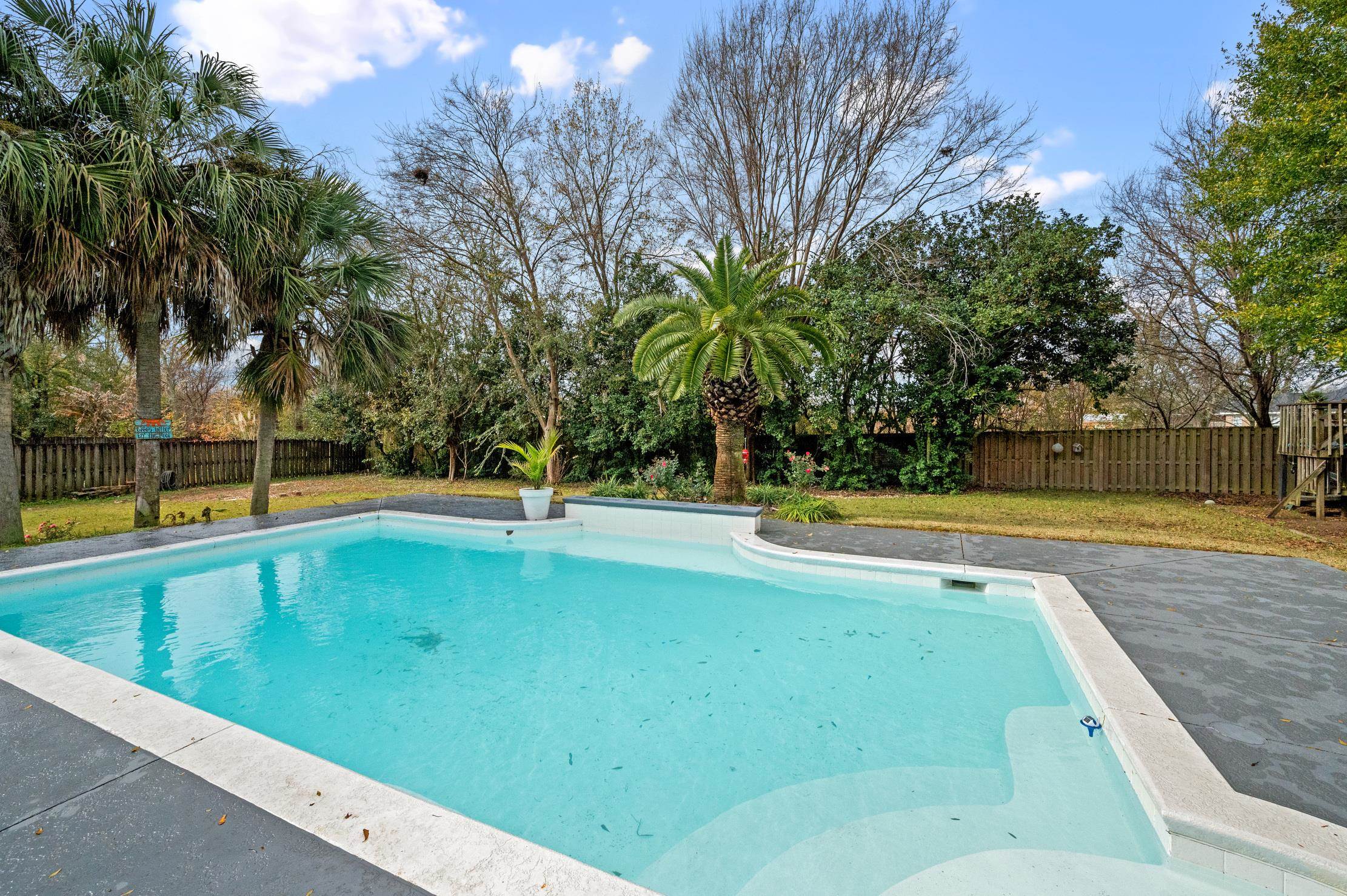 8977 Parliament Circle Daphne, AL 36526 - Photo 36 of 39 Pool