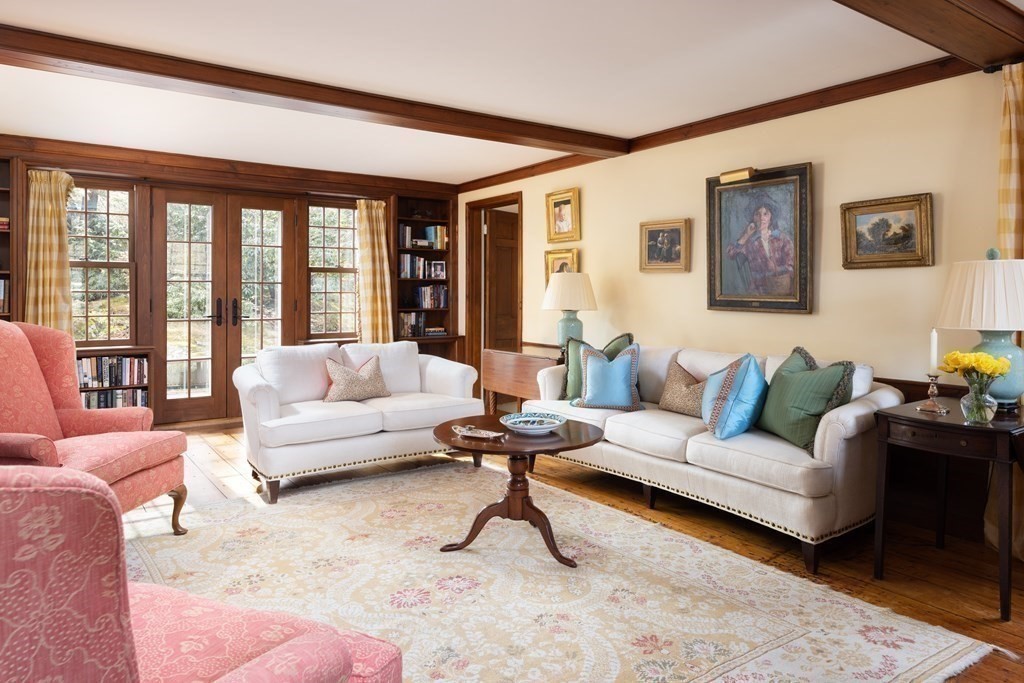 284 Woodland Road Brookline, MA 02467 - Photo 2 of 29