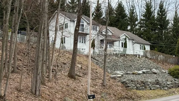 $799,000 | 1313 Holly Hill Road, Vestal, NY 13850