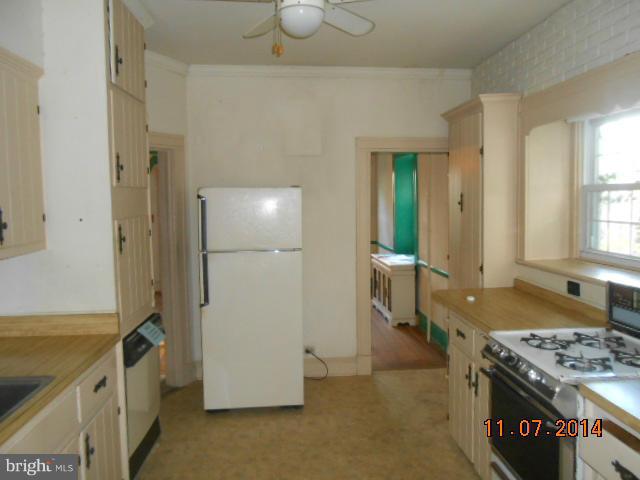 820 Old Joppa Road Baltimore, MD 21286 - Photo 8 of 20 Kitchen