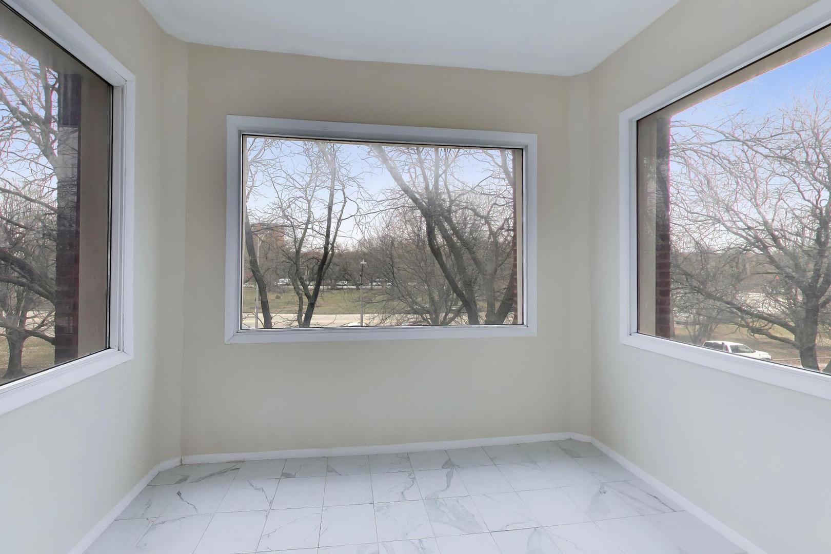 825 East Drexel Square, Unit 2 Chicago, IL 60615 - Photo 8 of 25