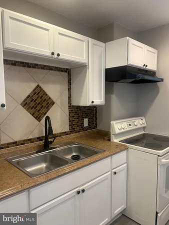$1,300 | 1705 North Mount Street, Baltimore, MD 21217