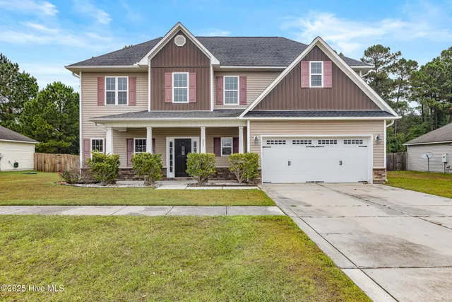 $1,950 | 207 Riverstone Court, Jacksonville, NC 28546