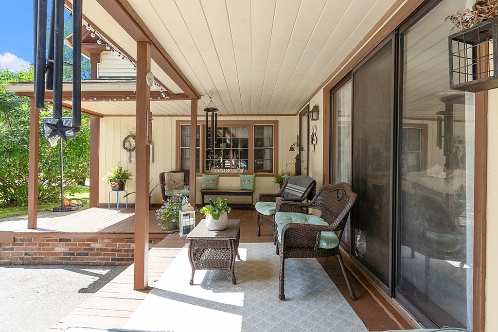 32 Ash Street Winchendon, MA 01475 - Photo 31 of 42 a living room with furniture