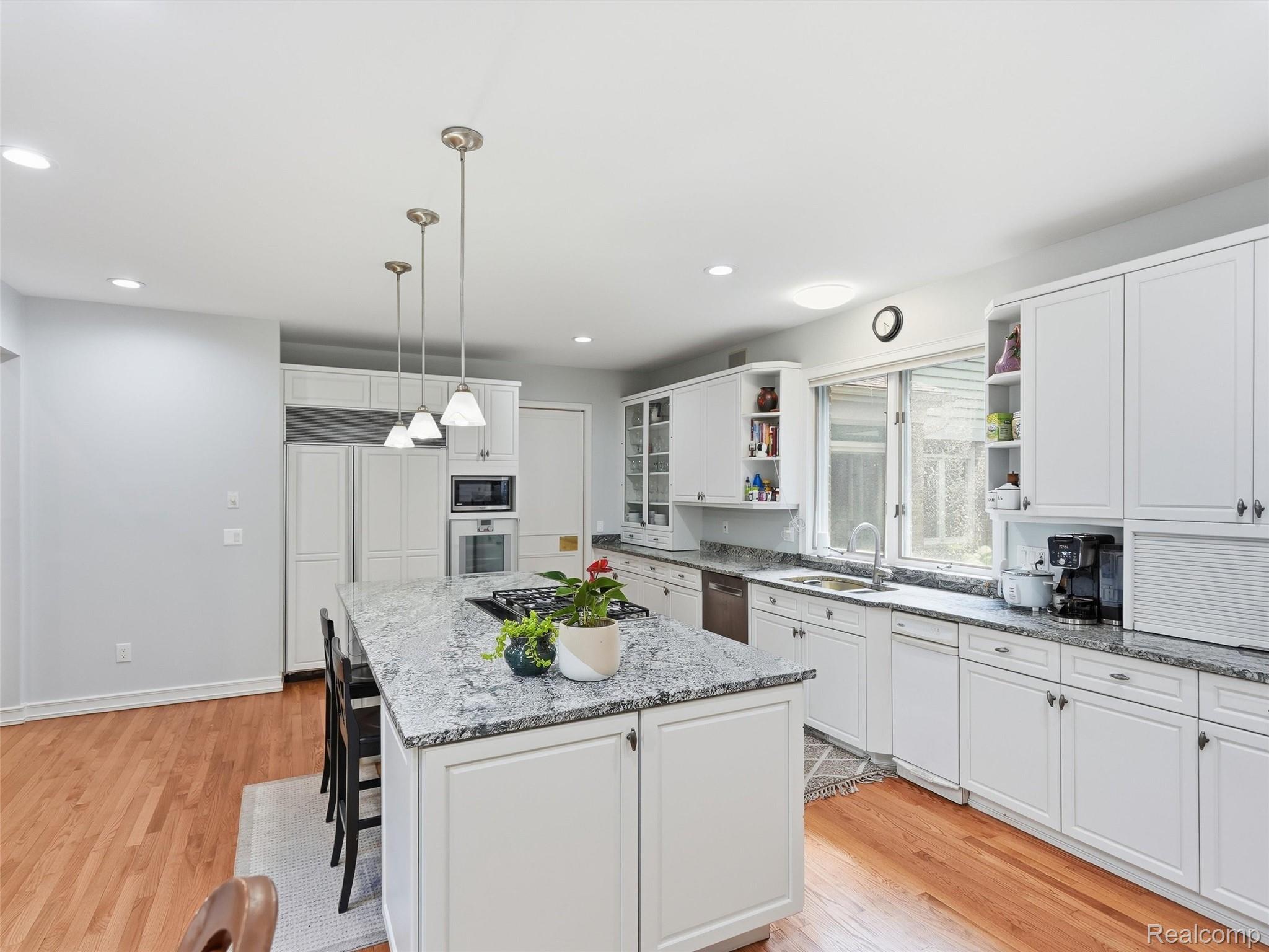 3104 Quarton Road Bloomfield Hills, MI 48304 - Photo 9 of 46 26-DSC01678.jpg